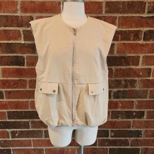 Cream/Tan  Zipper Front Utility Vest With Pockets Size Medium